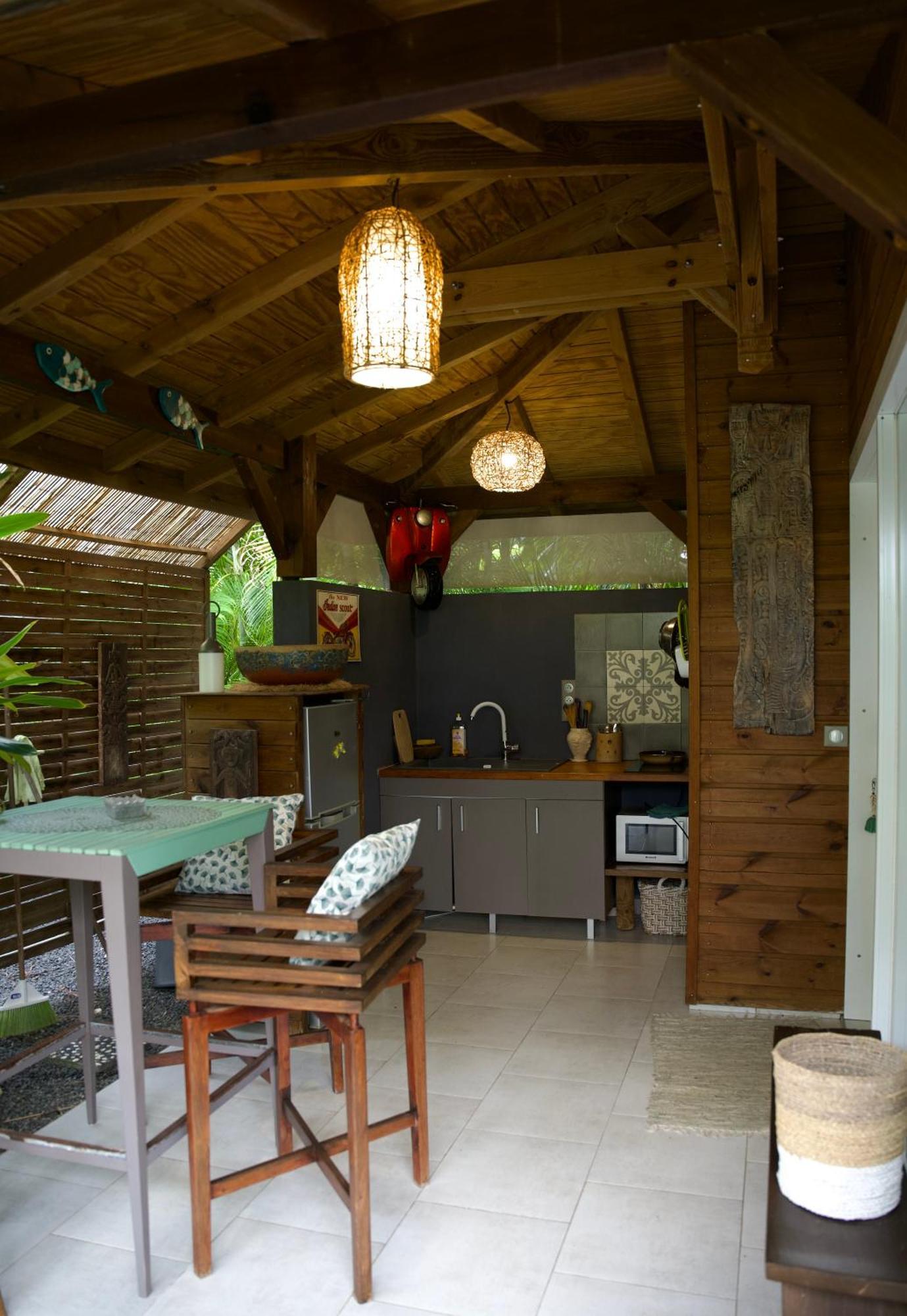 The Bluebamboo Hotel Le Moule Exterior photo